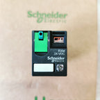 Schneider Electric - Lot de 18 Relay RXM Embrochables - RXM4AB2BD4