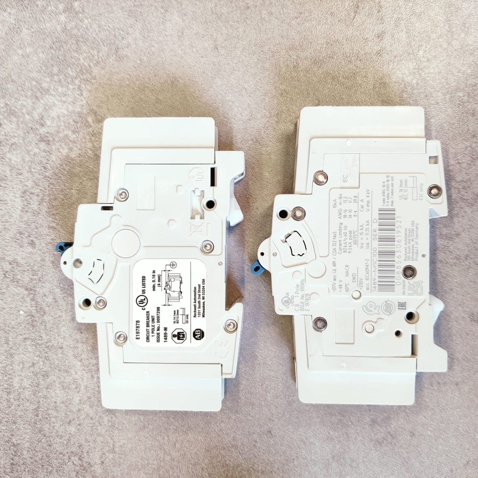Allen Bradley - Boite de 2 disjoncteurs 1489-M1C100 SER.D, 1 pole, 10A2